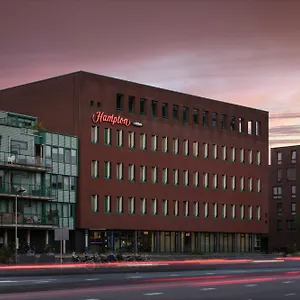 Hampton By Hilton Centre East מלון